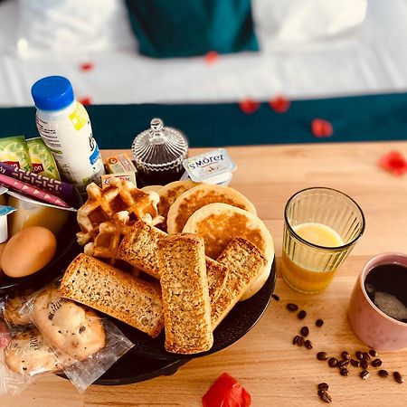 Mieuxqualhotel Jacuzzi Privatif Love Room Бордо Экстерьер фото